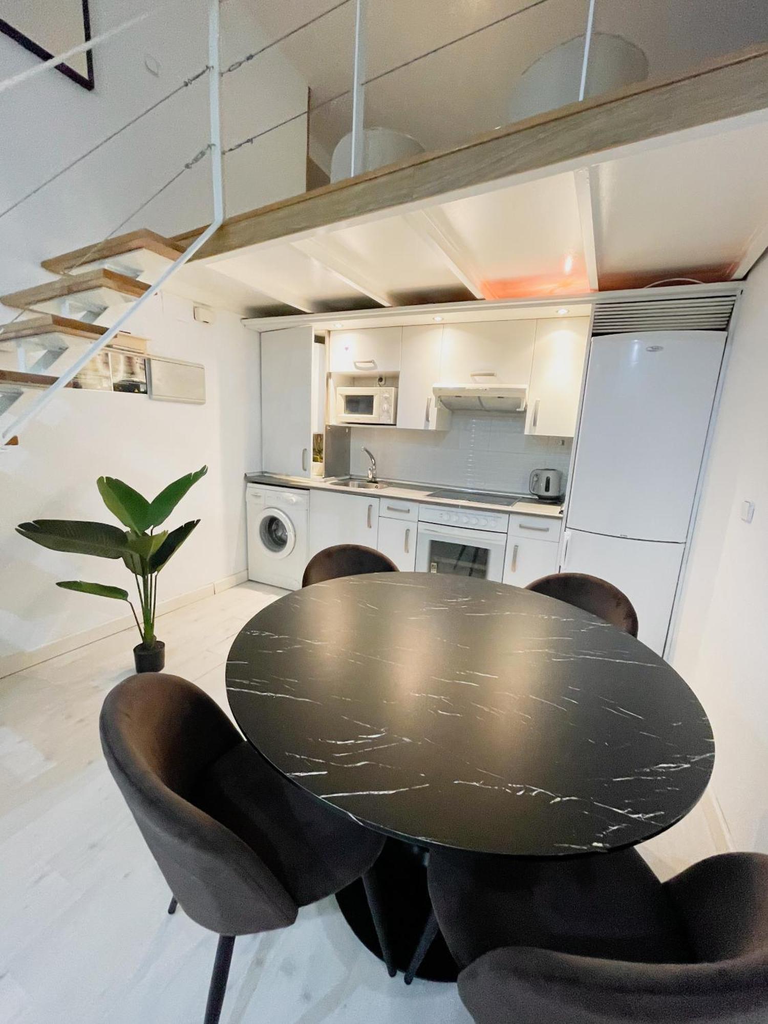 Carretas Duplex Interior Apartment Мадрид Екстериор снимка
